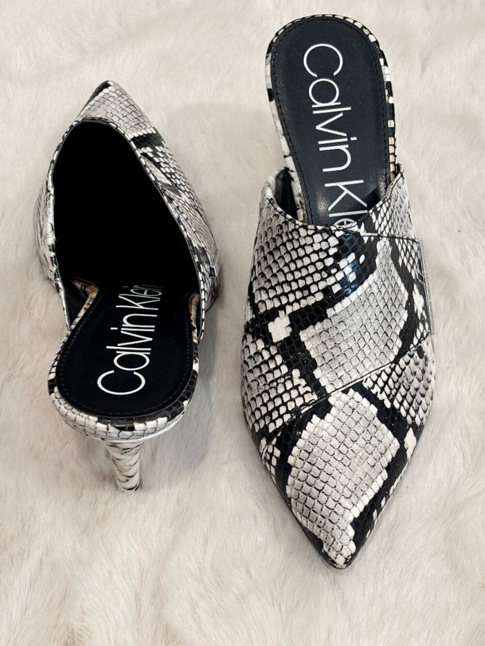 Calvin Klein Grecia Snakeskin Print Pointed Toe Pumps 6. 5 Two Tone US 10